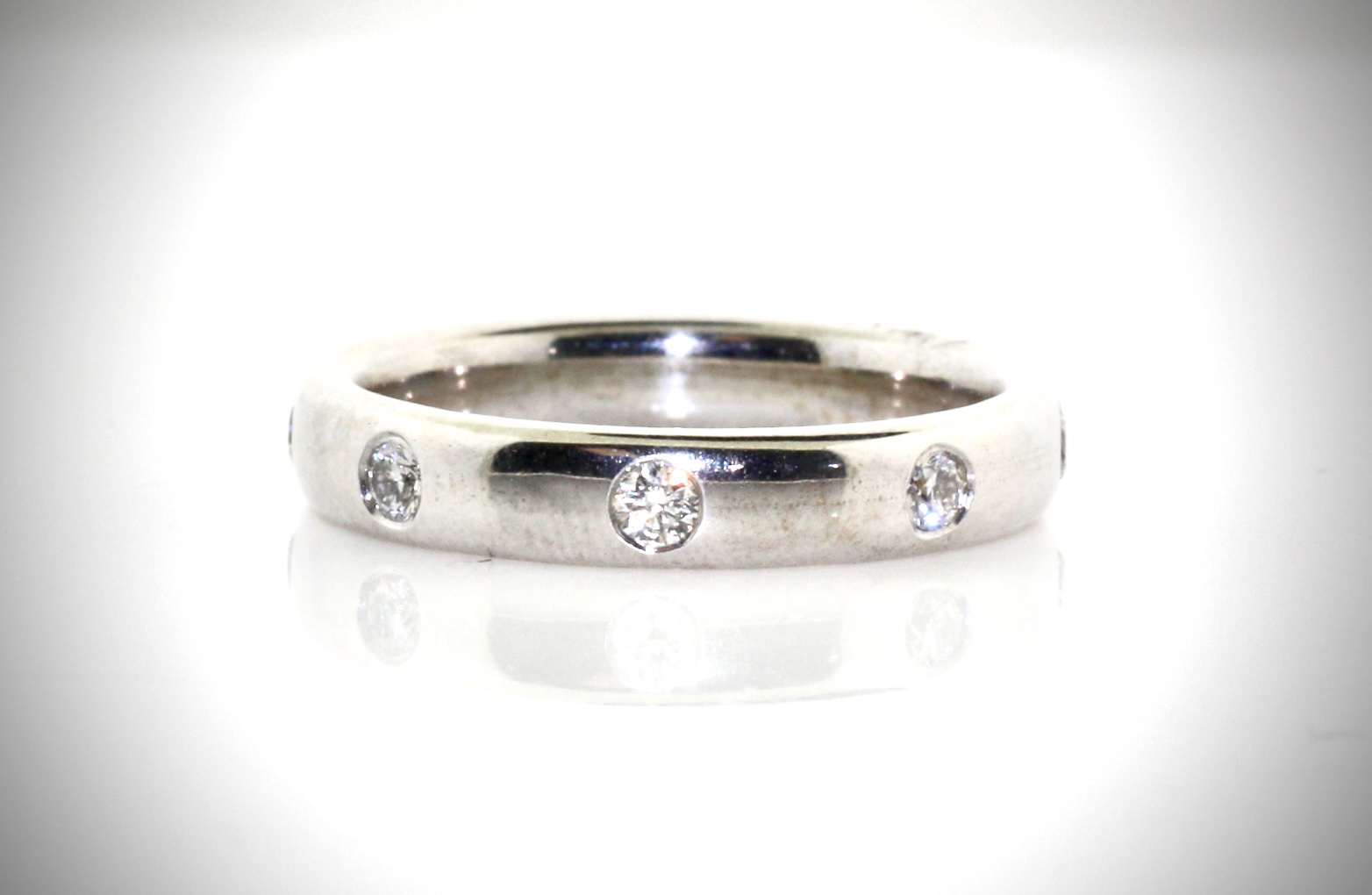18K White Gold Wedding Band with Diamonds (0.32ctw, SI1, G-H)