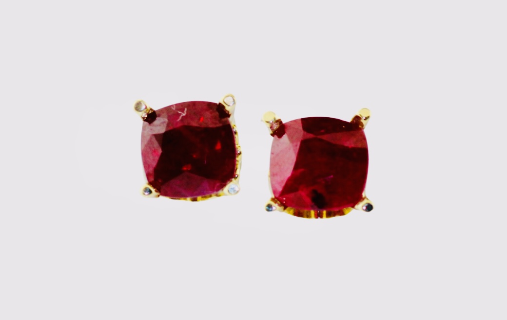 14K Yellow Gold Burma Ruby (2.56ctw) Stud Earrings