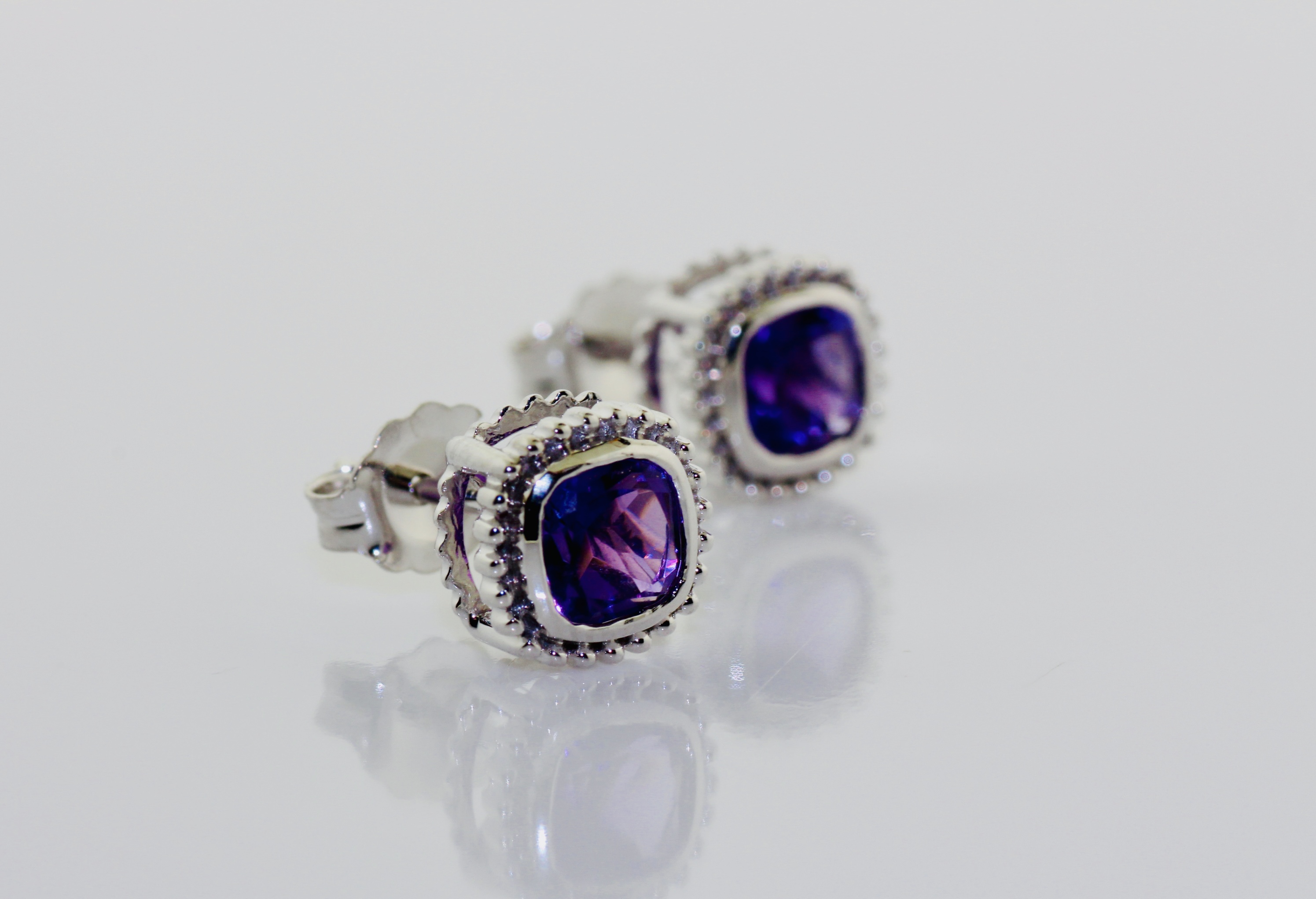 14K White Gold Cushion Cut Amethyst Stud Earrings