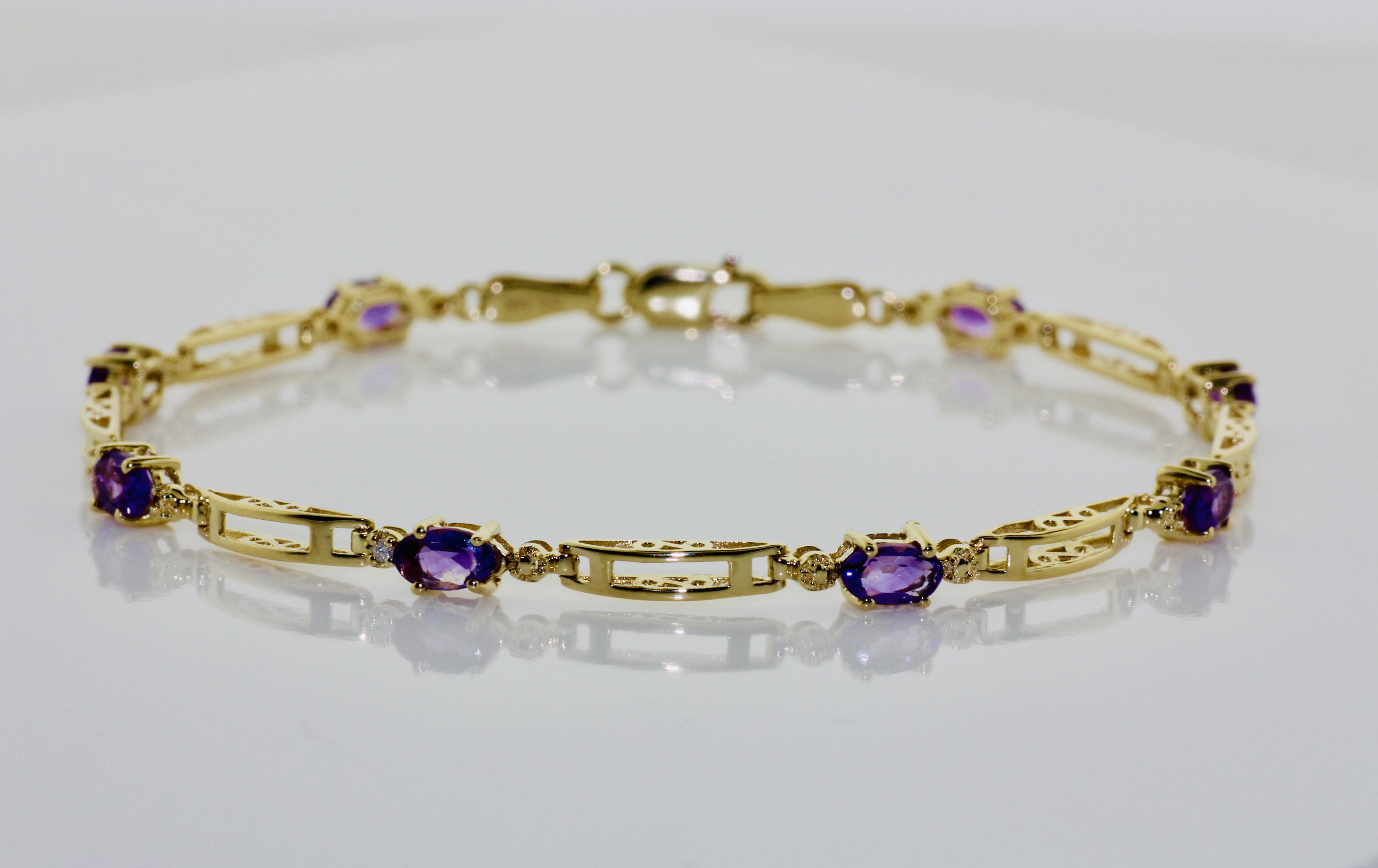 14K Yellow Gold Amethyst Bracelet