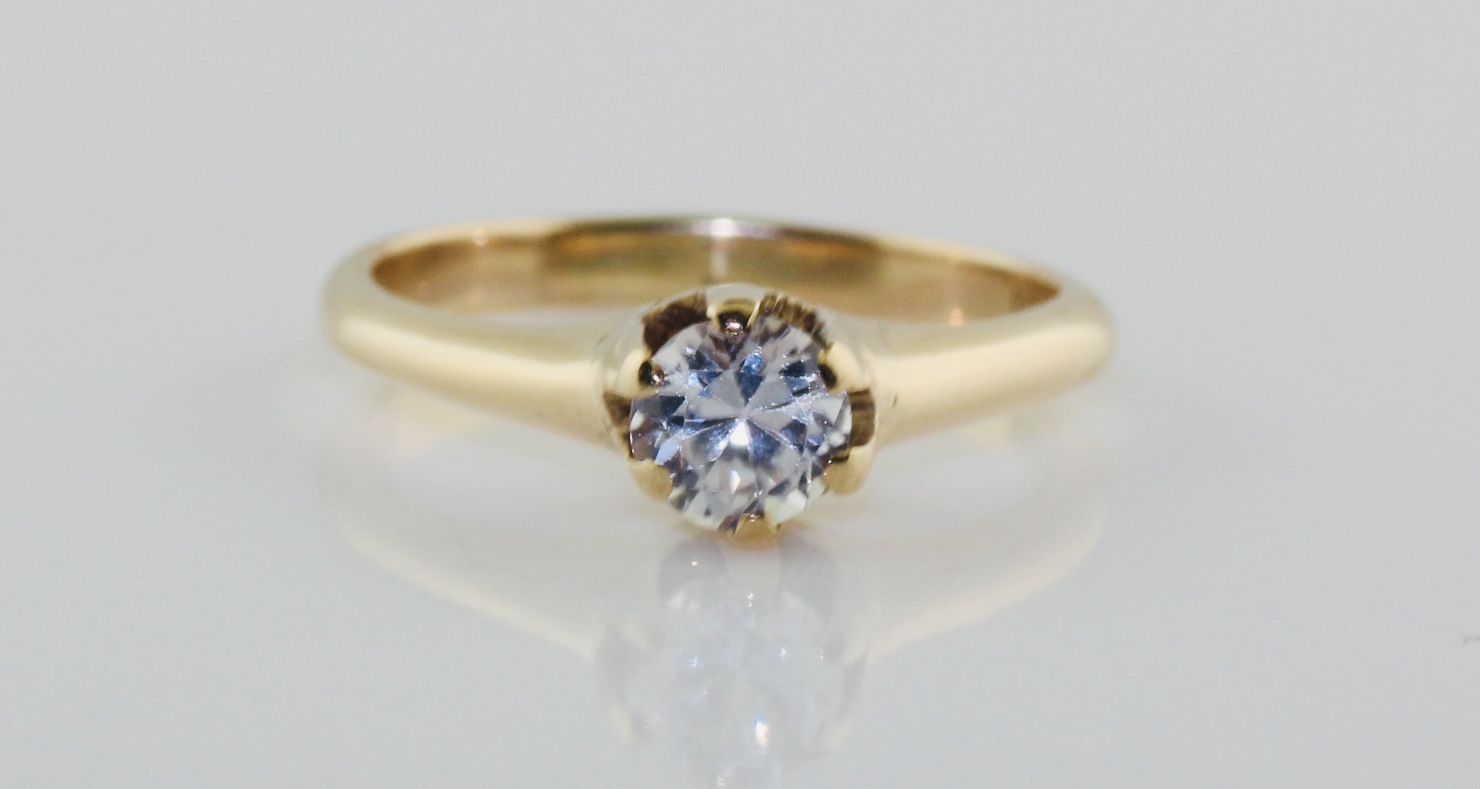 14K Yellow Gold White Sapphire Antique Ring