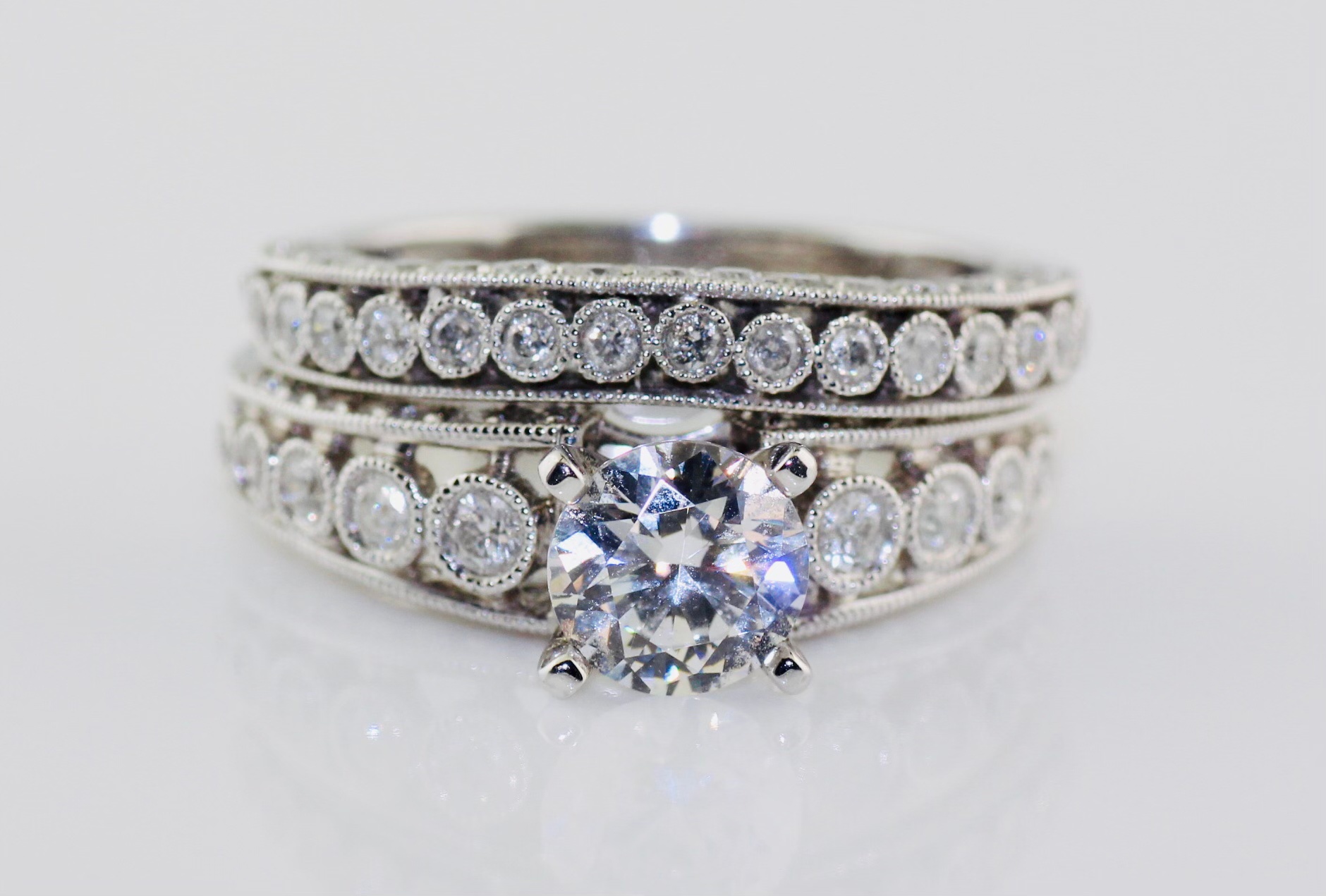 14K White Gold Diamond (1.17cts) Wedding Band Set (CZ center)