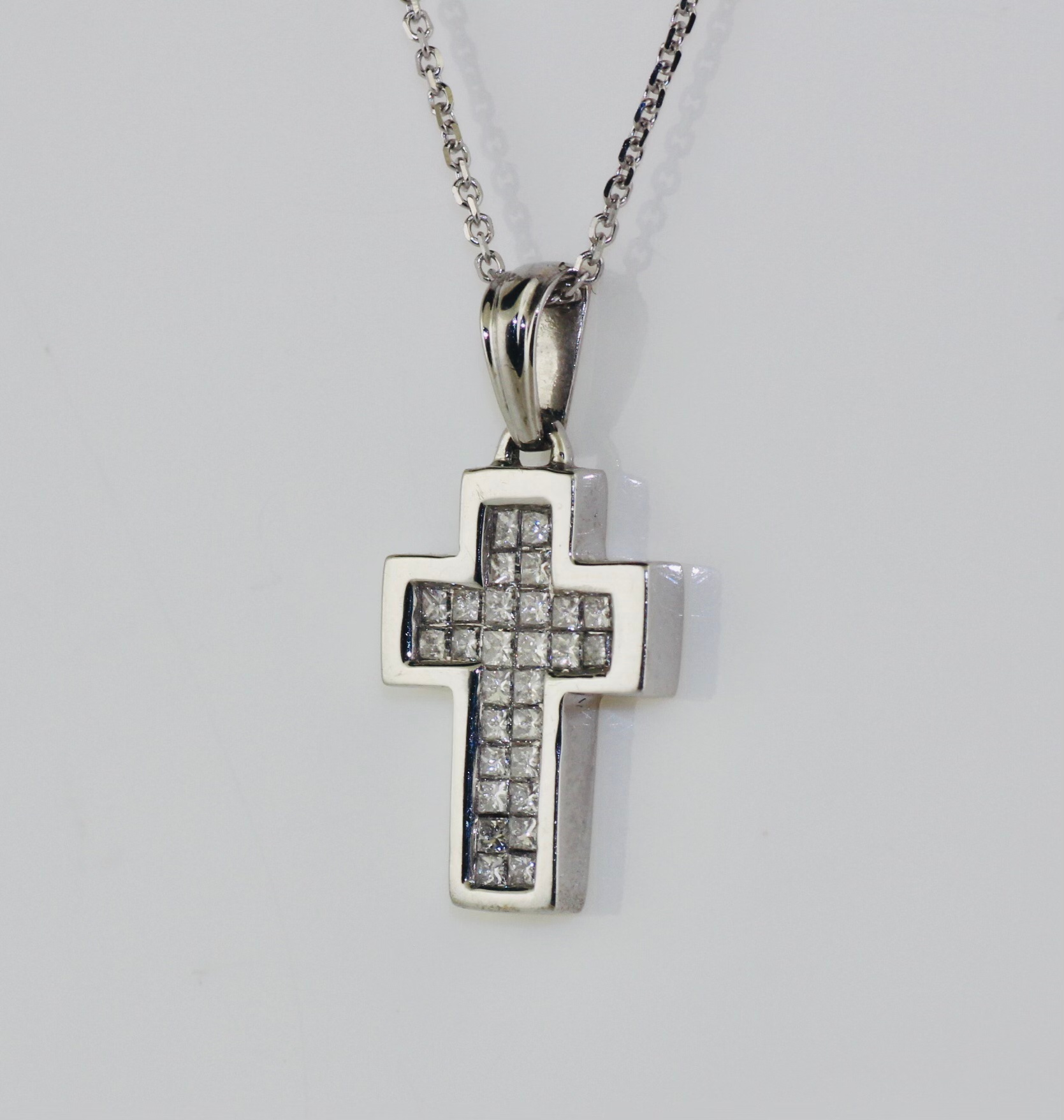 14K White Gold Invisible Set Diamond Cross (1.12ctw)