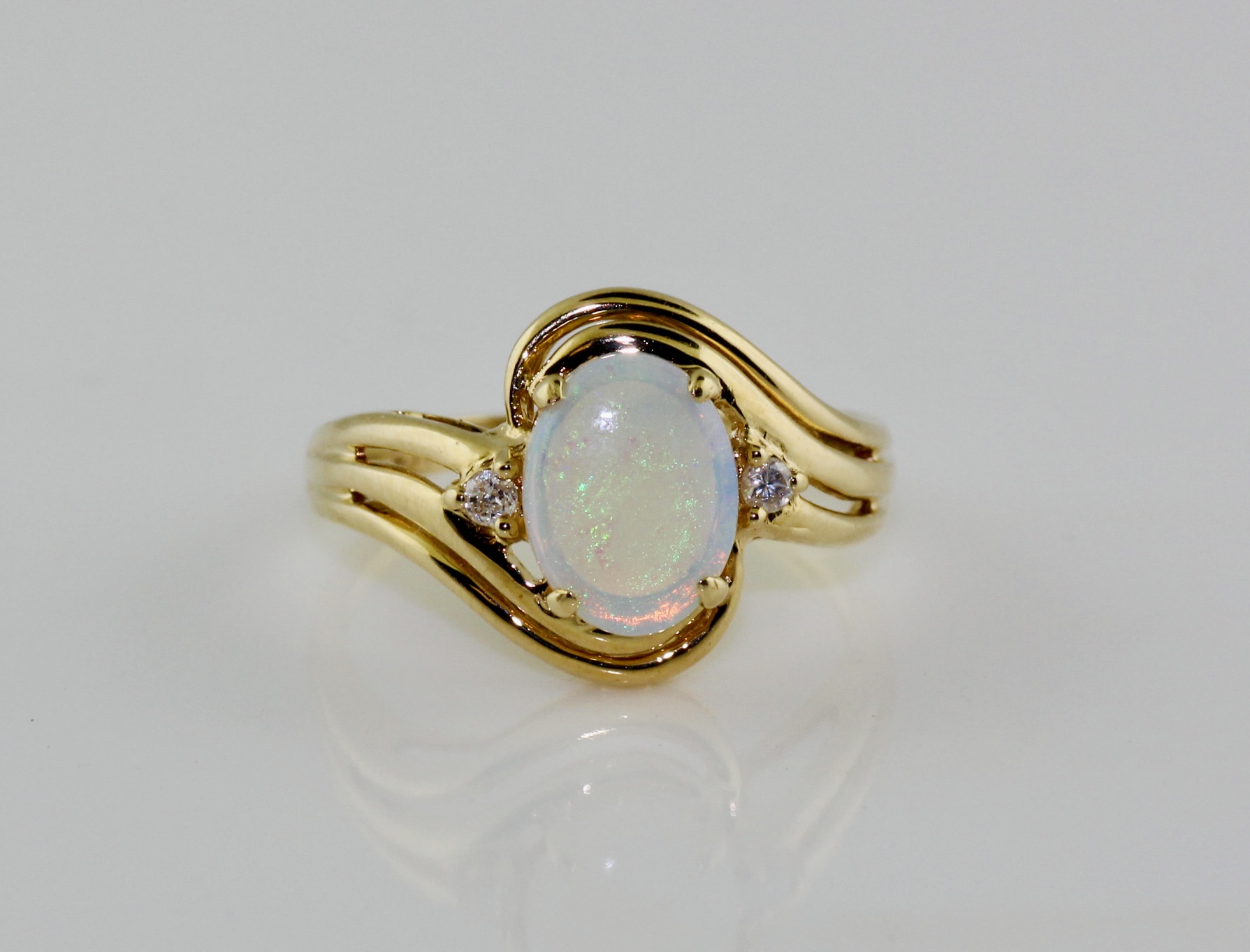 14K Yellow Gold Opal and Diamond (SI1, H) Ring